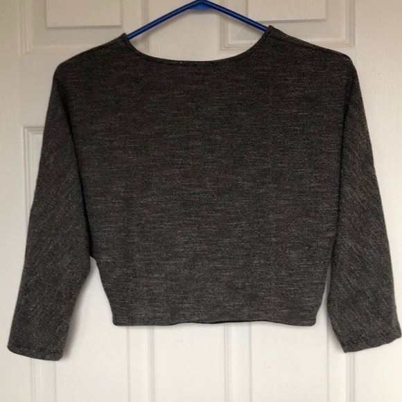 NEW 3/4 Sleeve Crop Top - Picture 4 of 4